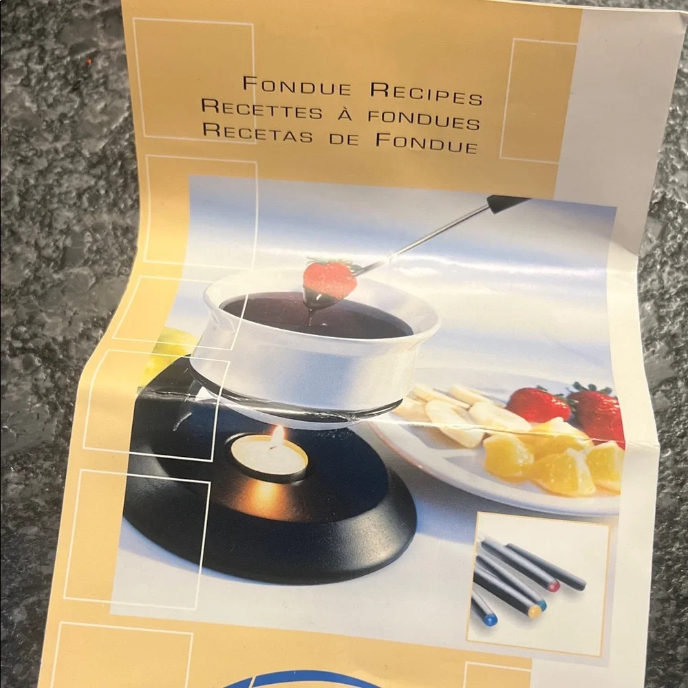 TRUDEAU White ceramic Fondue Set with Black Handles
